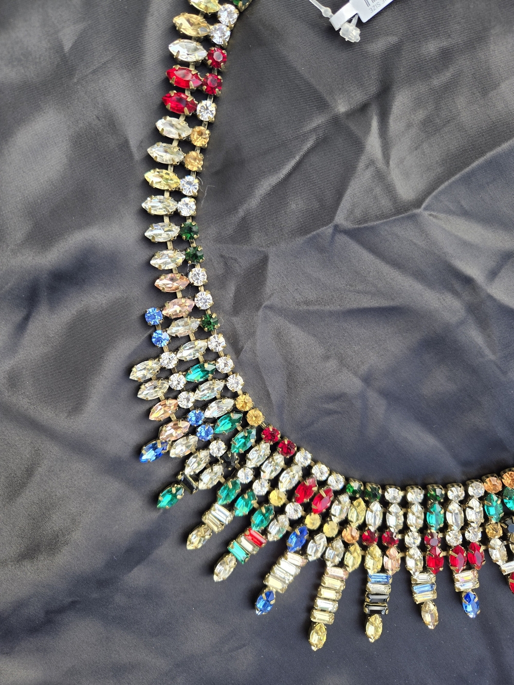 Banana Republic Goldtone Multi-color Fringe Statement Bib Necklace - NWT! - Picture 3 of 11